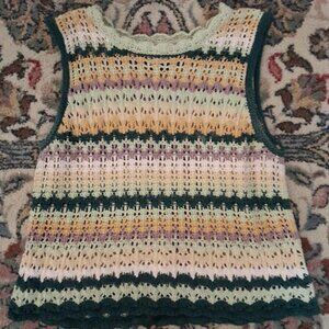 Size M Universal Thread  knitted tank